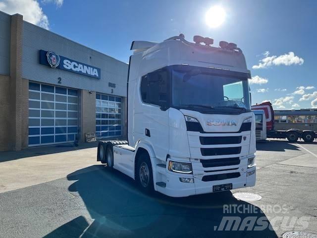 Scania R 590 Naudoti vilkikai