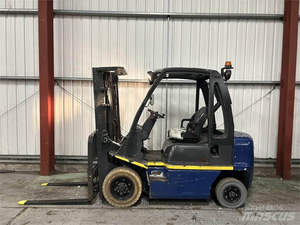 Nissan Y1D2A25Q Dyzeliniai krautuvai