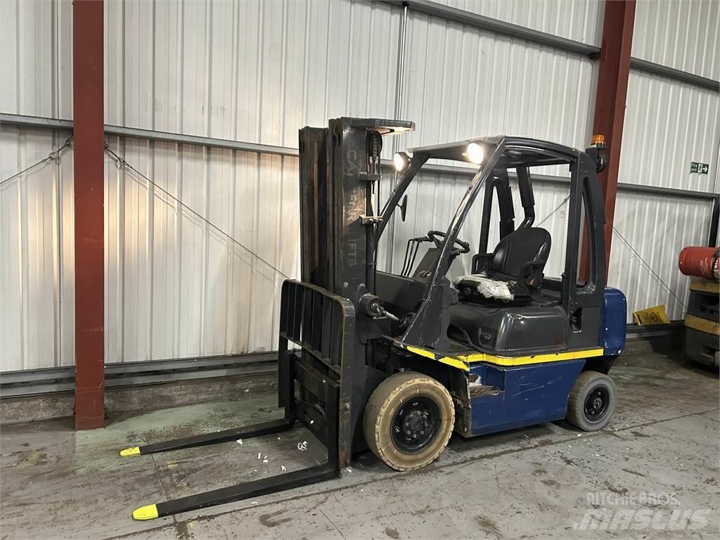 Nissan Y1D2A25Q Dyzeliniai krautuvai