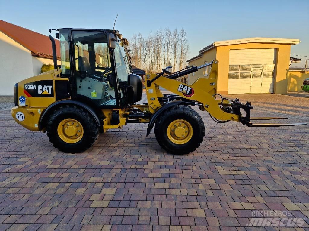 CAT 906 M Naudoti ratiniai krautuvai