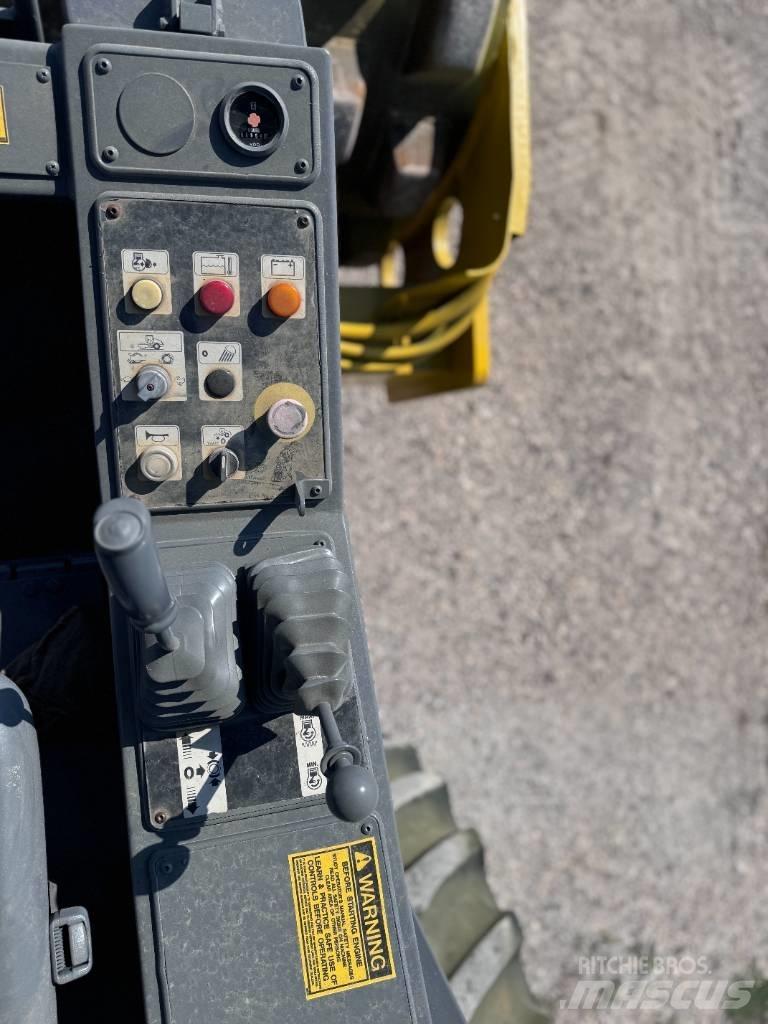 Bomag BW 211 P D-3 Vieno būgno volai