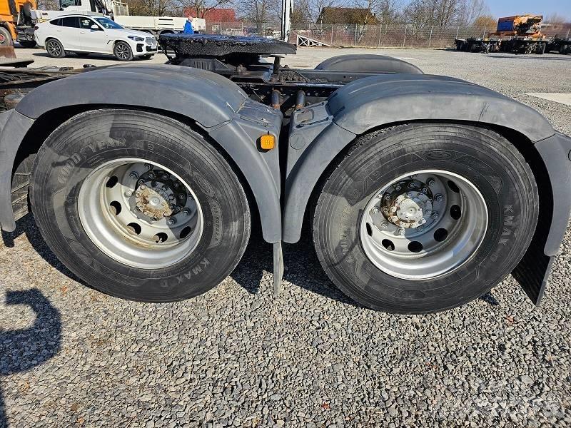 MAN TGX 33.540 Naudoti vilkikai