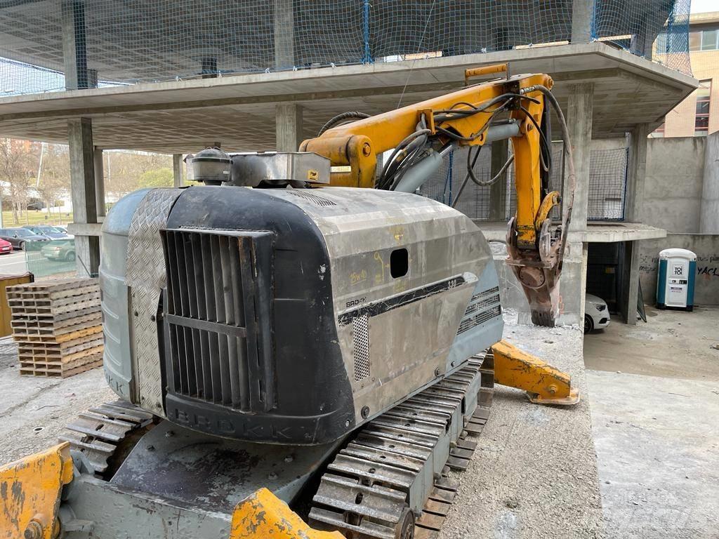 Brokk 330 Diesel Griovimo ekskavatoriai