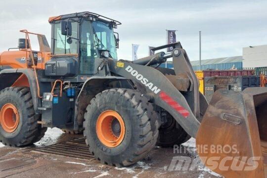 Develon DL 480-7 Ekskavatoriniai krautuvai