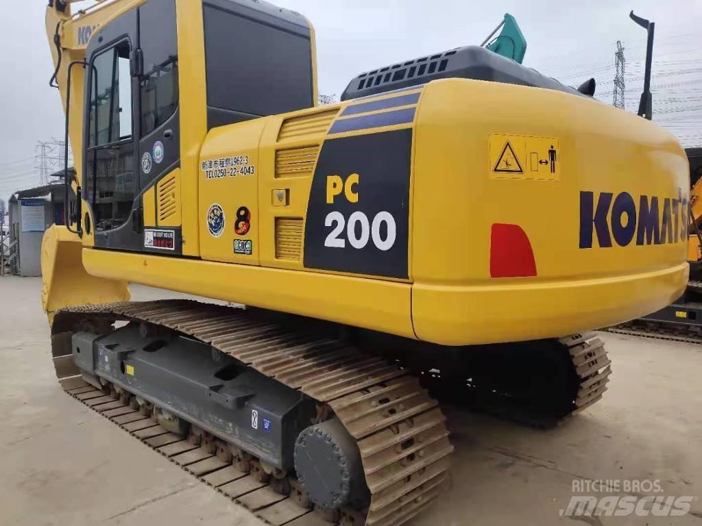 Komatsu PC 200 Vikšriniai ekskavatoriai