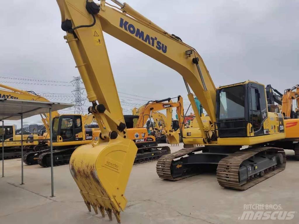 Komatsu PC 200 Vikšriniai ekskavatoriai