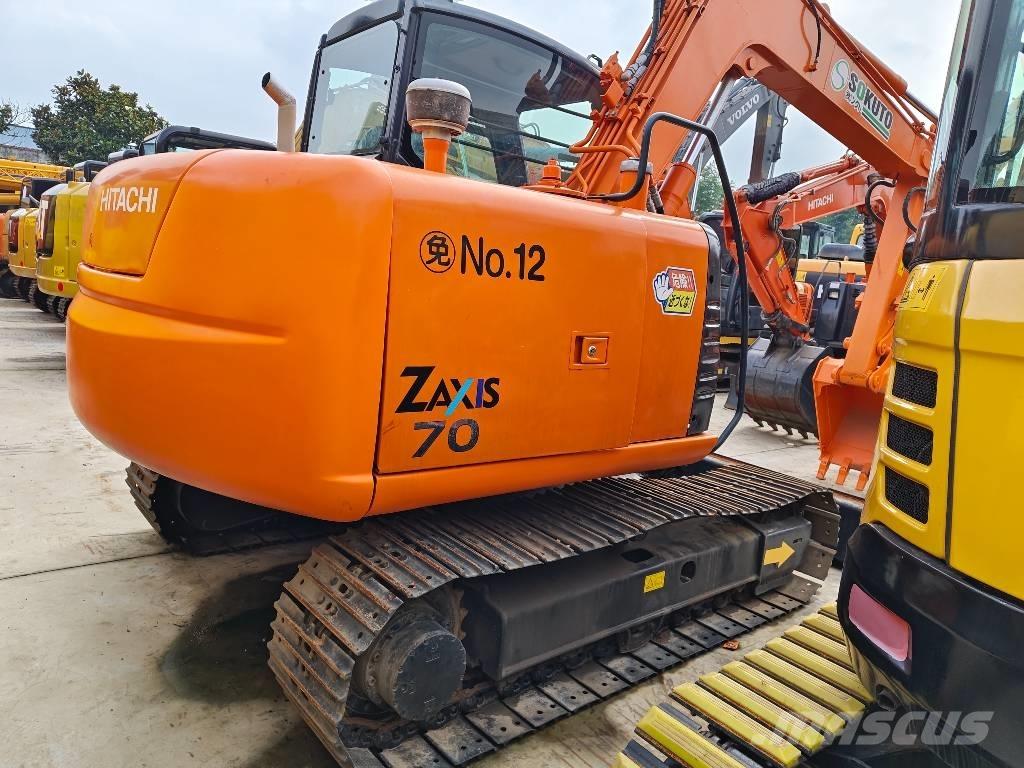 Hitachi ZX 70 Vidutinės galios ekskavatoriai 7-12 t