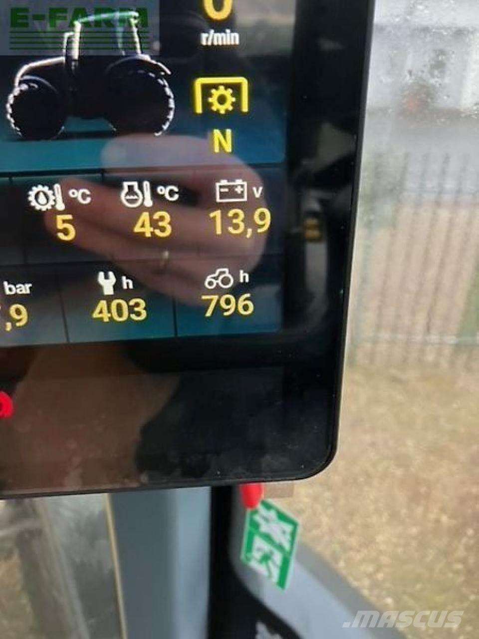 Valtra q305 Traktoriai