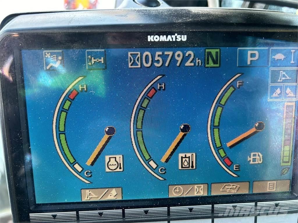 Komatsu PW118MR-8 Ratiniai ekskavatoriai