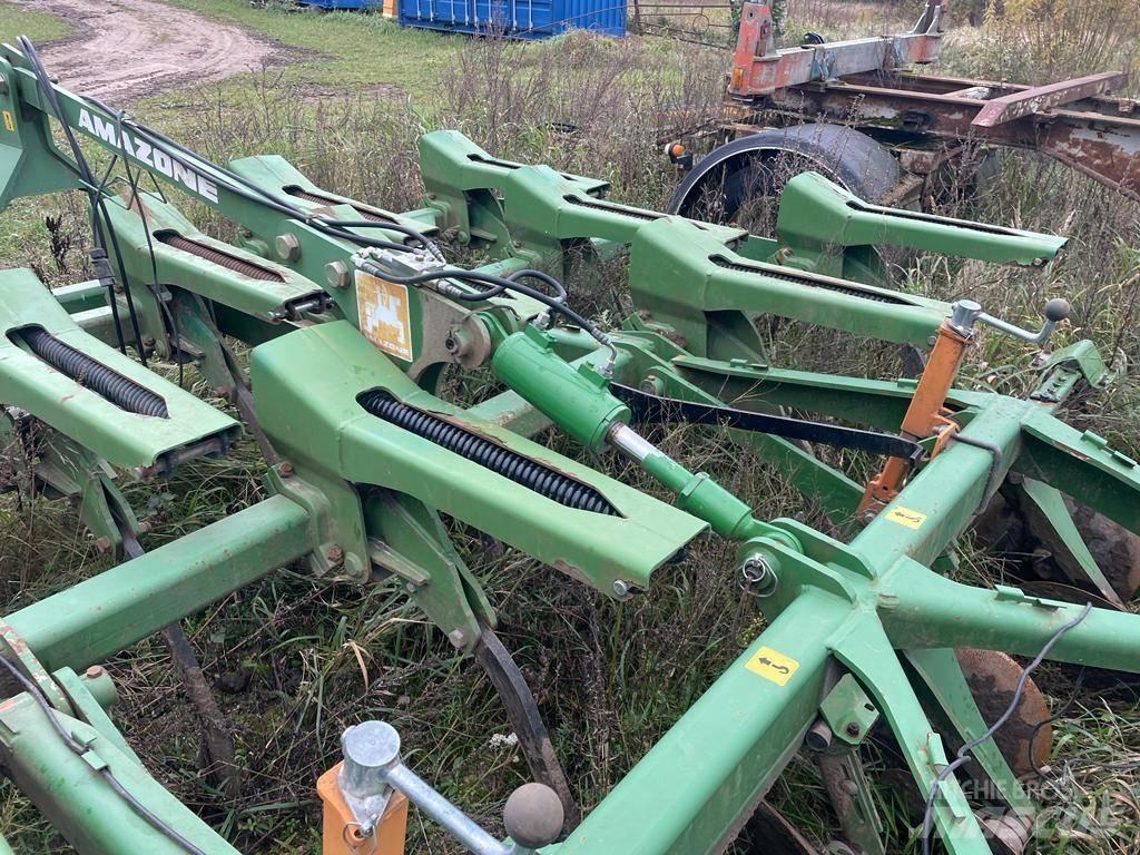 Amazone Cenius 4002 Peiliniai plūgai