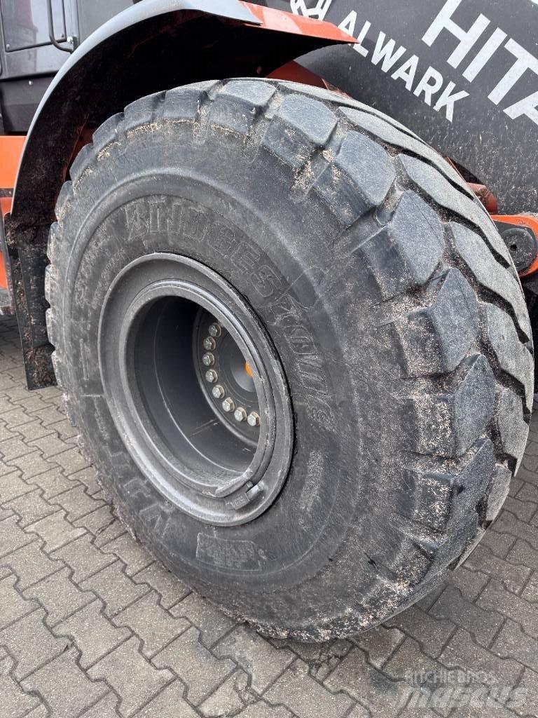 Hitachi ZW 220-7 Naudoti ratiniai krautuvai