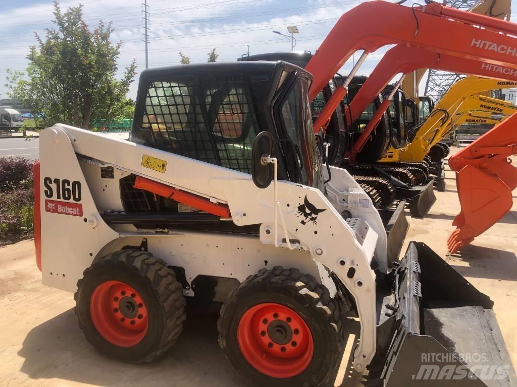Bobcat S 160 Krautuvai su šoniniu pasukimu