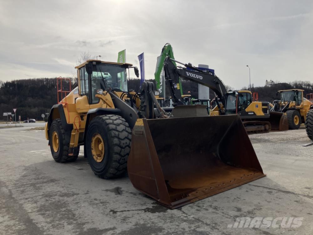 Volvo L180H Naudoti ratiniai krautuvai