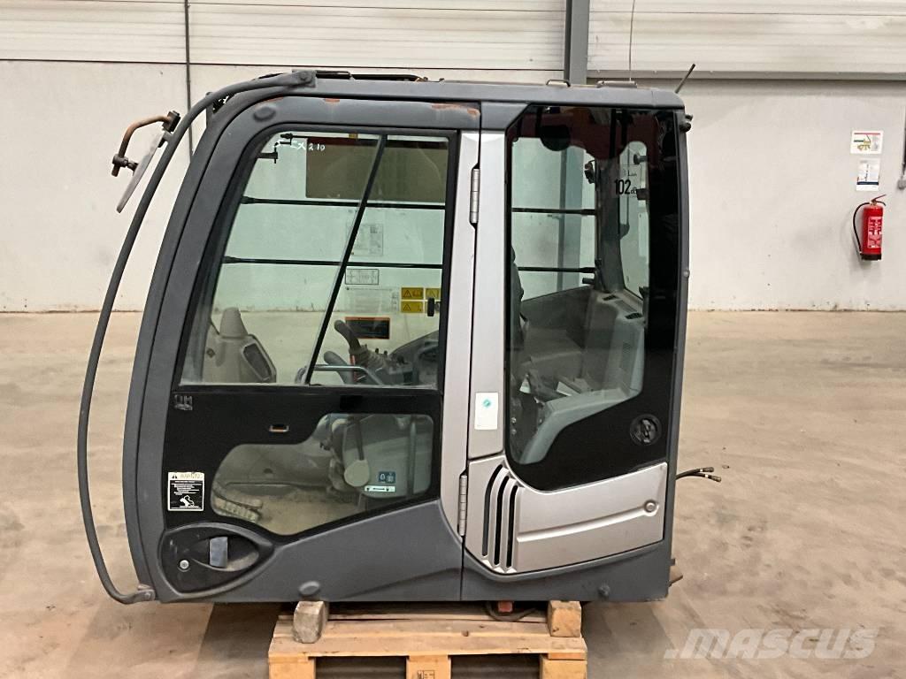 Hitachi ZX 210-3 Kabinos ir interjeras