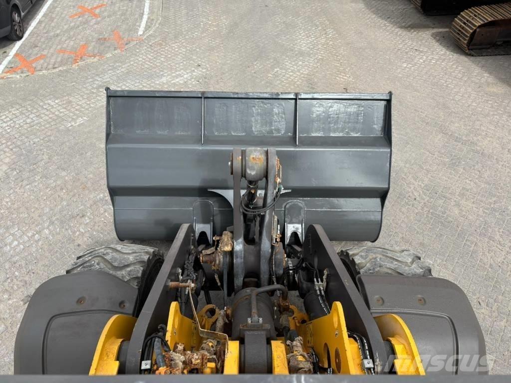 Volvo L 110 H Naudoti ratiniai krautuvai