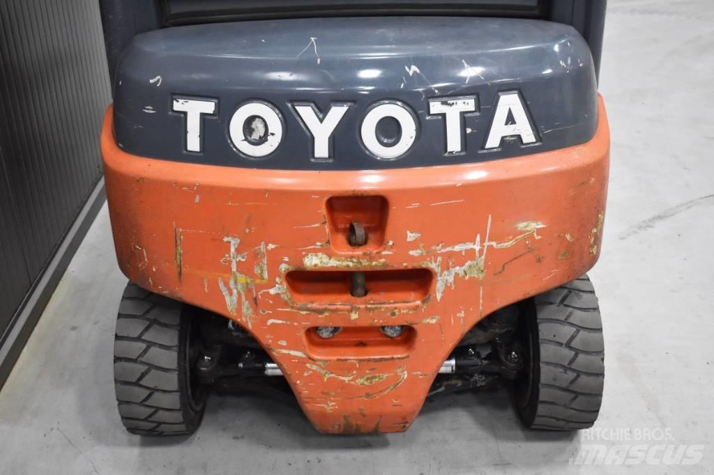 Toyota 8FBM16T Elektriniai šakiniai krautuvai