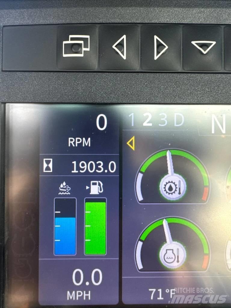 John Deere 524P Naudoti ratiniai krautuvai