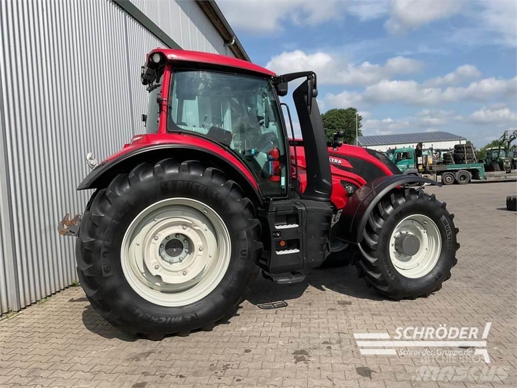 Valtra T 235 A Traktoriai
