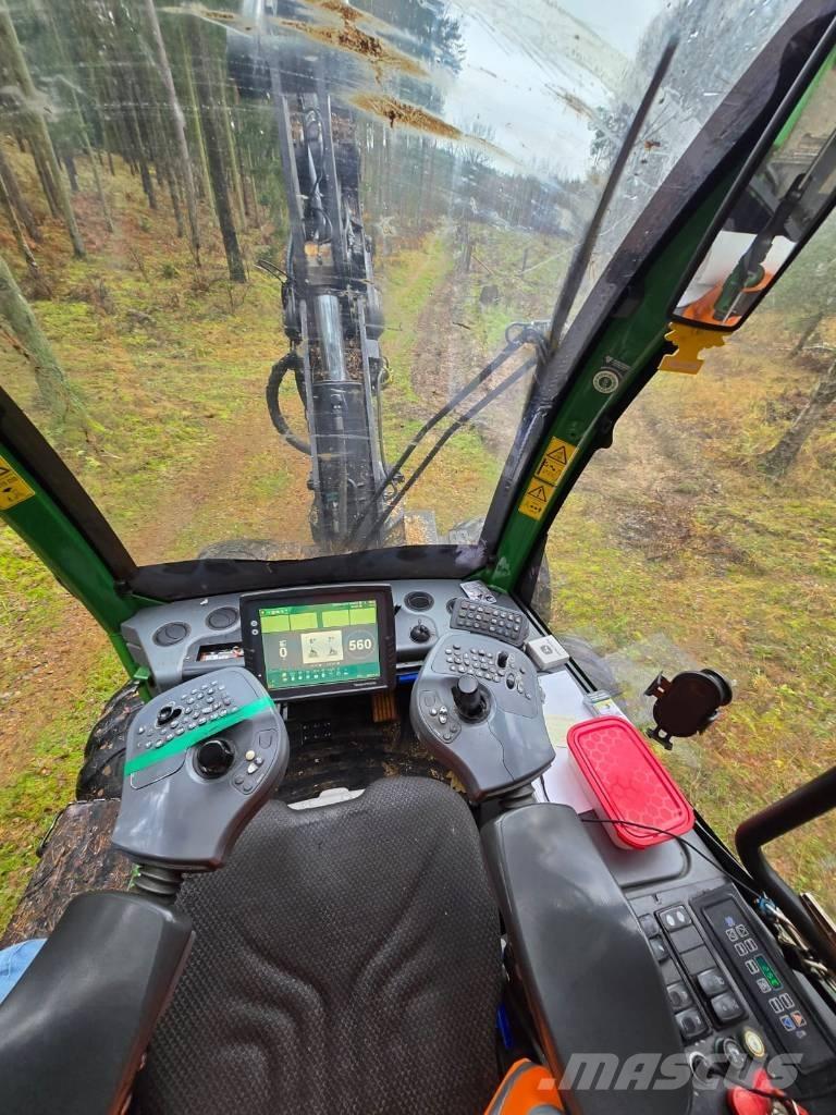 John Deere 1170 E Miško technika (Harvesteriai)