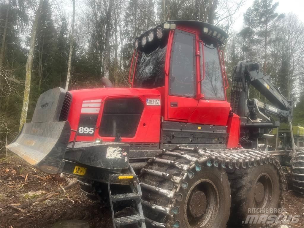 Komatsu 895 Naudoti miškovežiai (Forvarderiai)