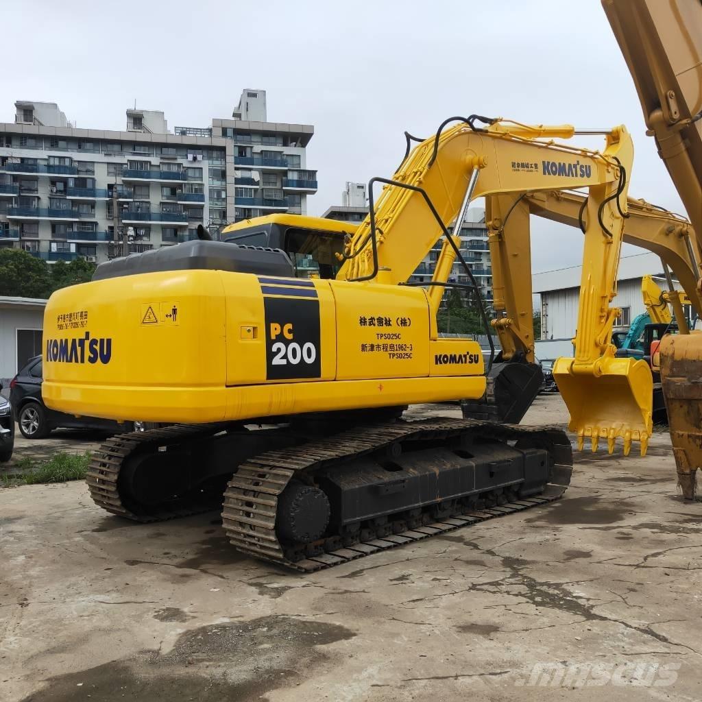 Komatsu PC200-7 Vikšriniai ekskavatoriai