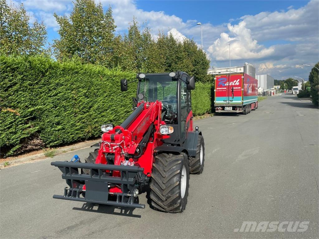 Schäffer 3650T Teleskopiniai krautuvai