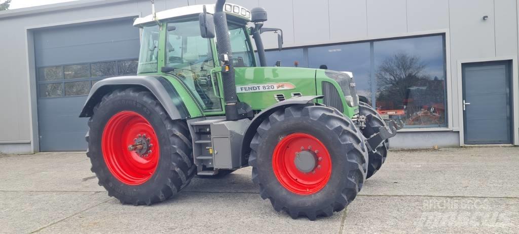 Fendt 820 Vario TMS Traktoriai