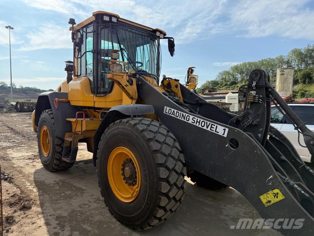Volvo L 90 H Naudoti ratiniai krautuvai