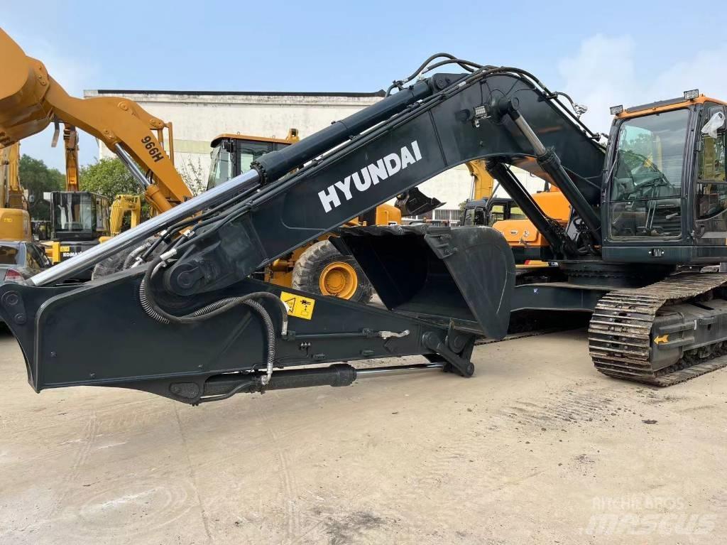 Hyundai 30 L-9 A Vikšriniai ekskavatoriai