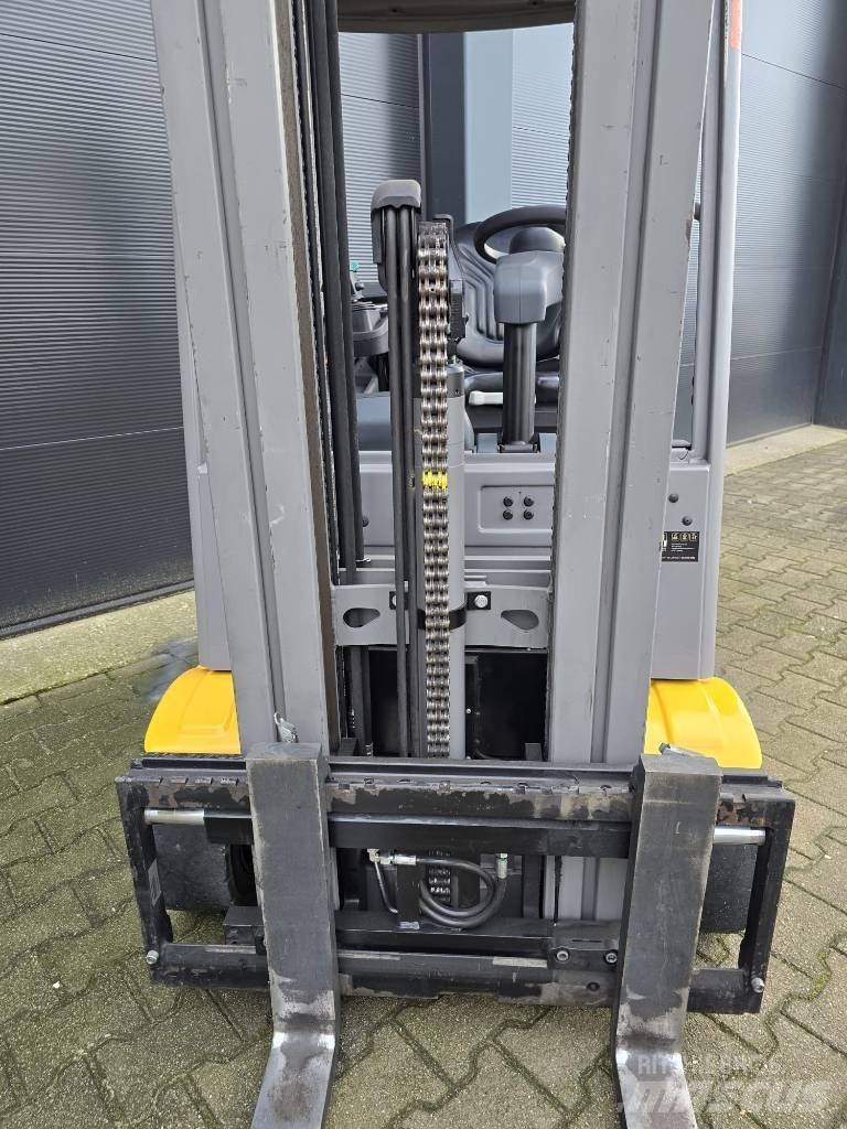 Jungheinrich EFG213 Elektriniai šakiniai krautuvai