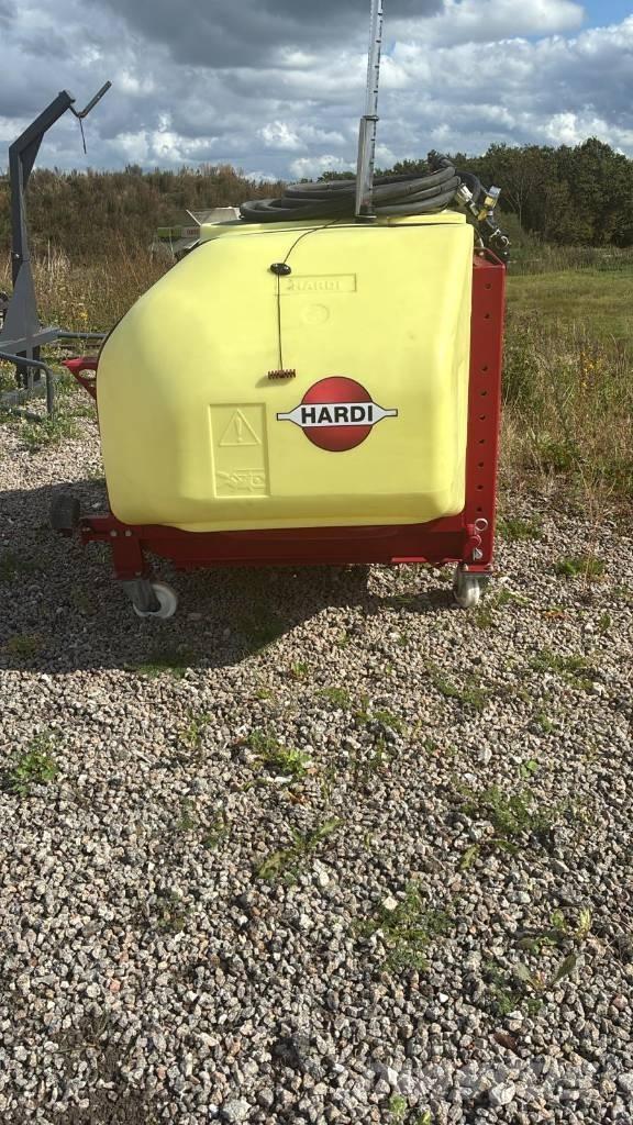 Hardi Fronttank Įmontuoti purkštuvai