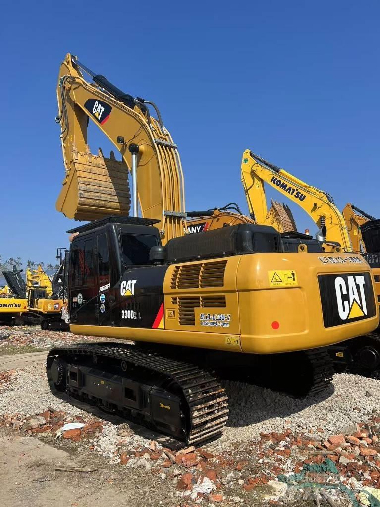 CAT 330 D Vikšriniai ekskavatoriai