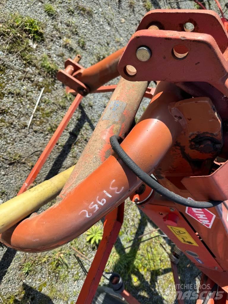 Kuhn GF6301 MH Šieno grėbliai ir vartytuvai