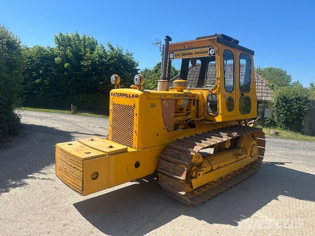 CAT D4d Traktoriai