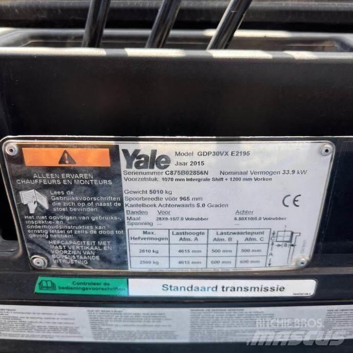 Yale GDP30VX Dyzeliniai krautuvai