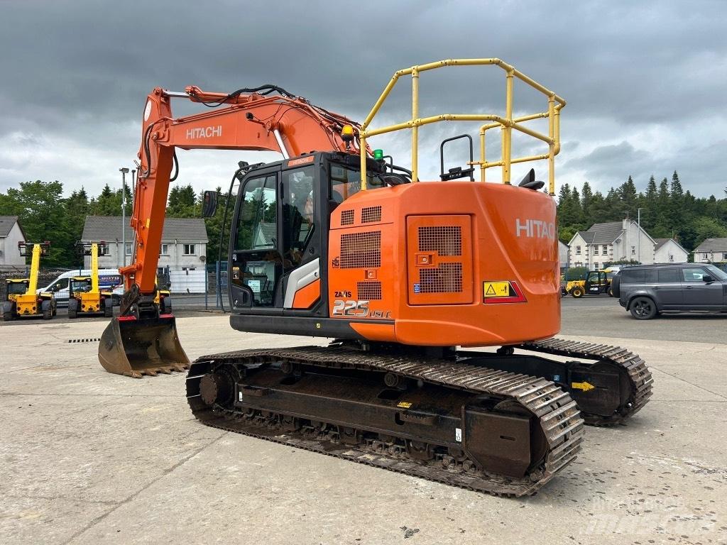 Hitachi ZX225 USLC-7 Vikšriniai ekskavatoriai