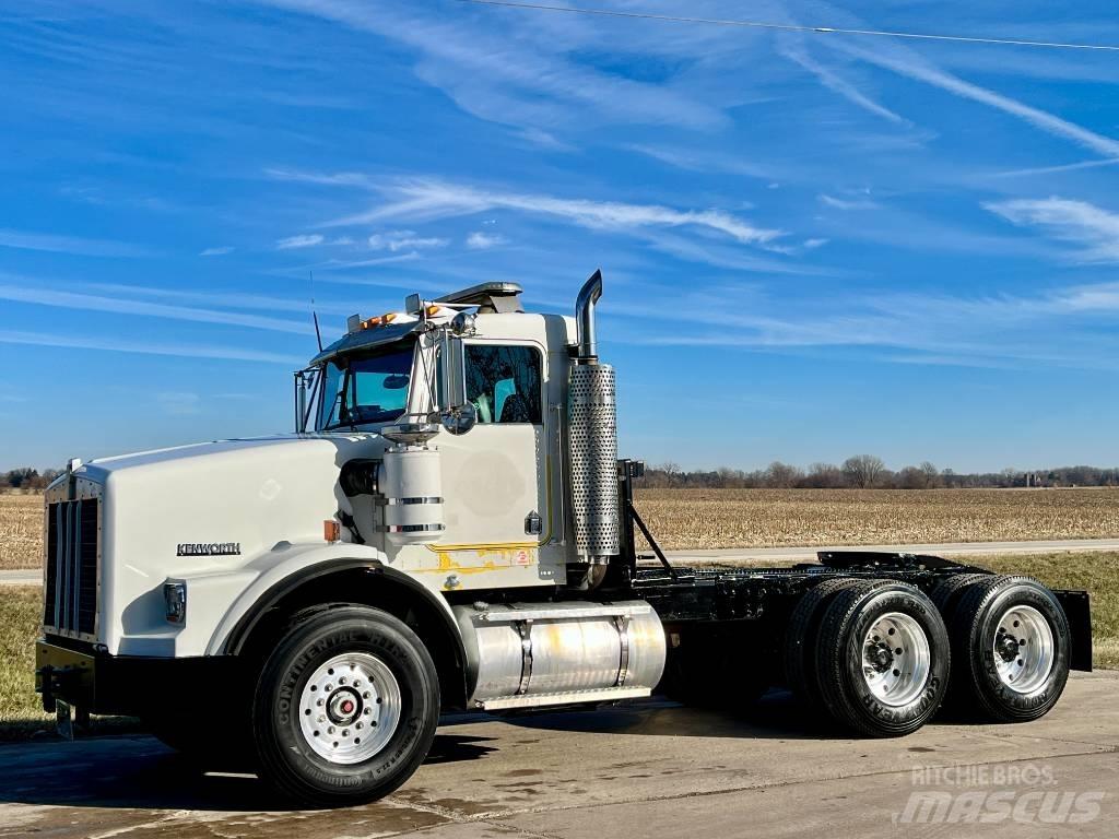 Kenworth T 800 Naudoti vilkikai
