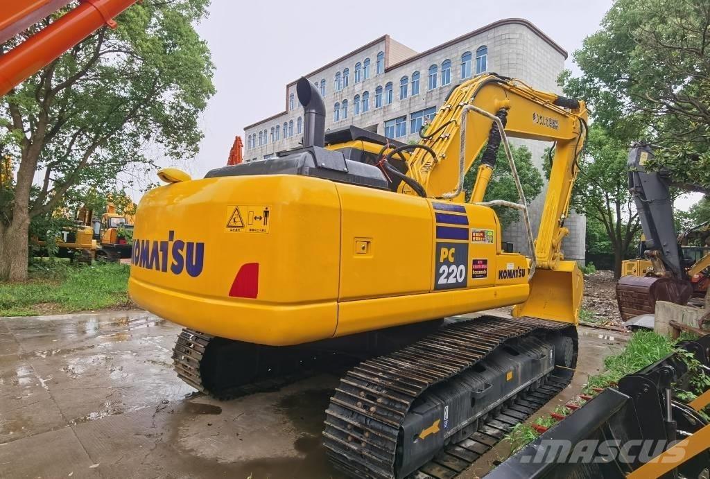 Komatsu PC 220-7 Vikšriniai ekskavatoriai