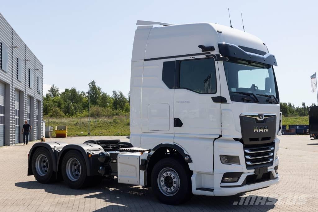 MAN TGX 28.520 Naudoti vilkikai