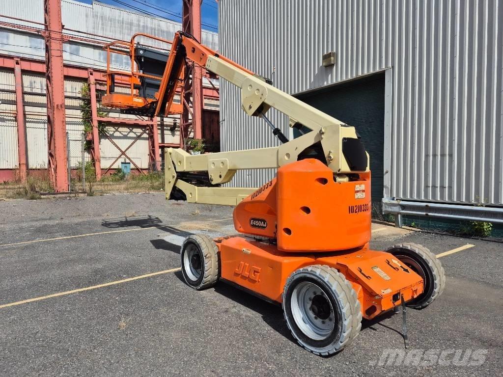 JLG E 450 AJ Alkūniniai keltuvai
