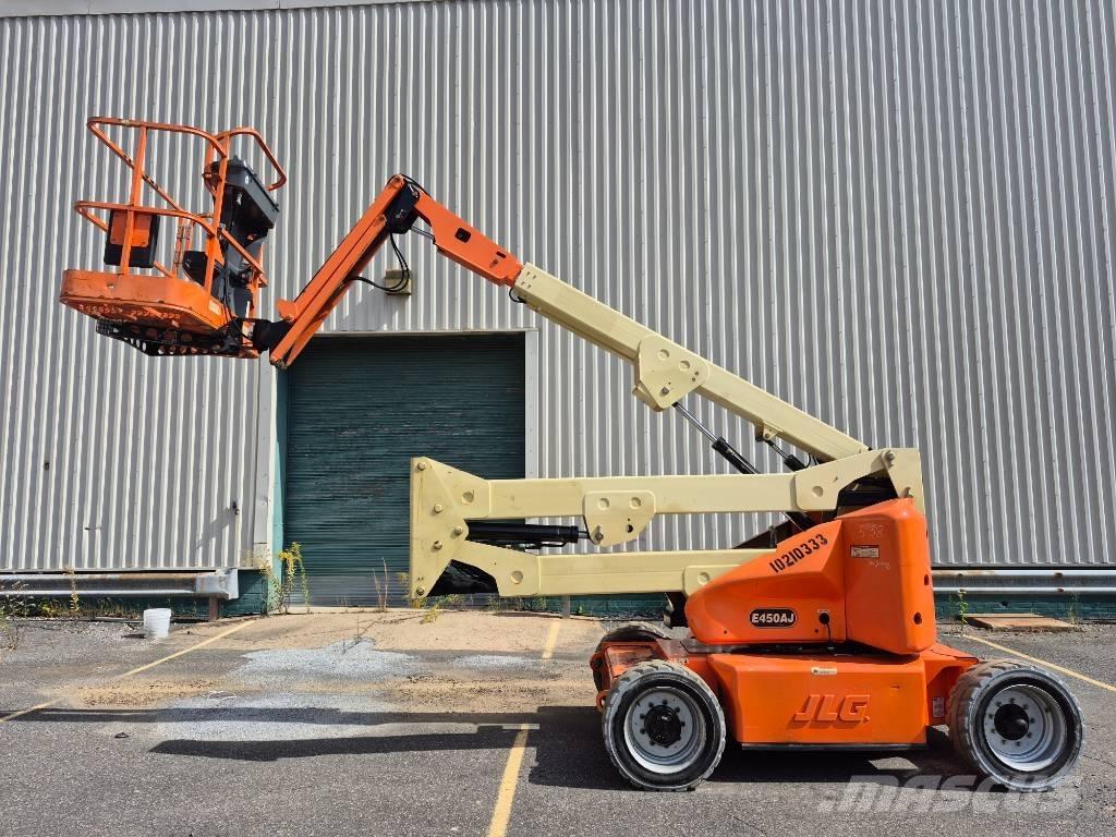 JLG E 450 AJ Alkūniniai keltuvai