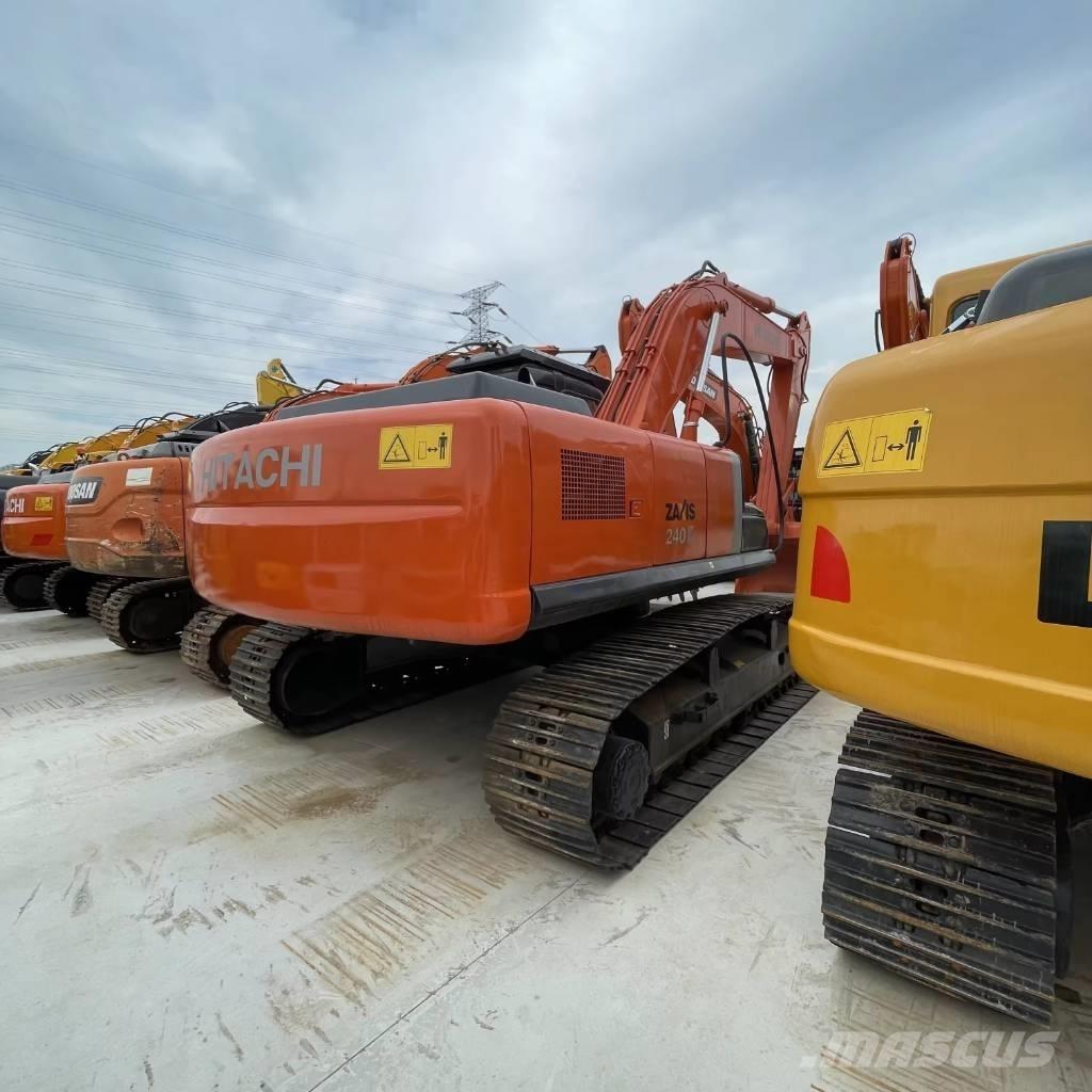 Hitachi ZX 240 Vikšriniai ekskavatoriai