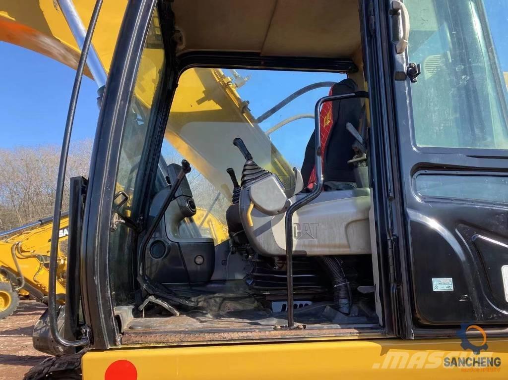 CAT 325 D Vikšriniai ekskavatoriai