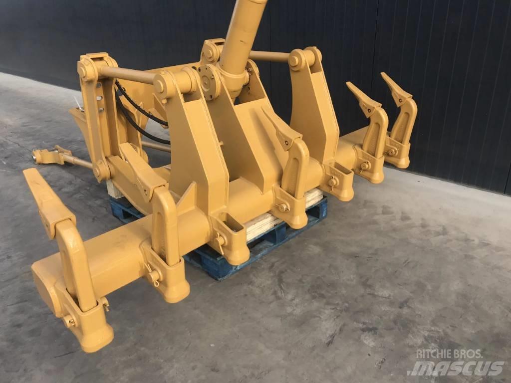 CAT 14M Kultivatoriai-purentuvai