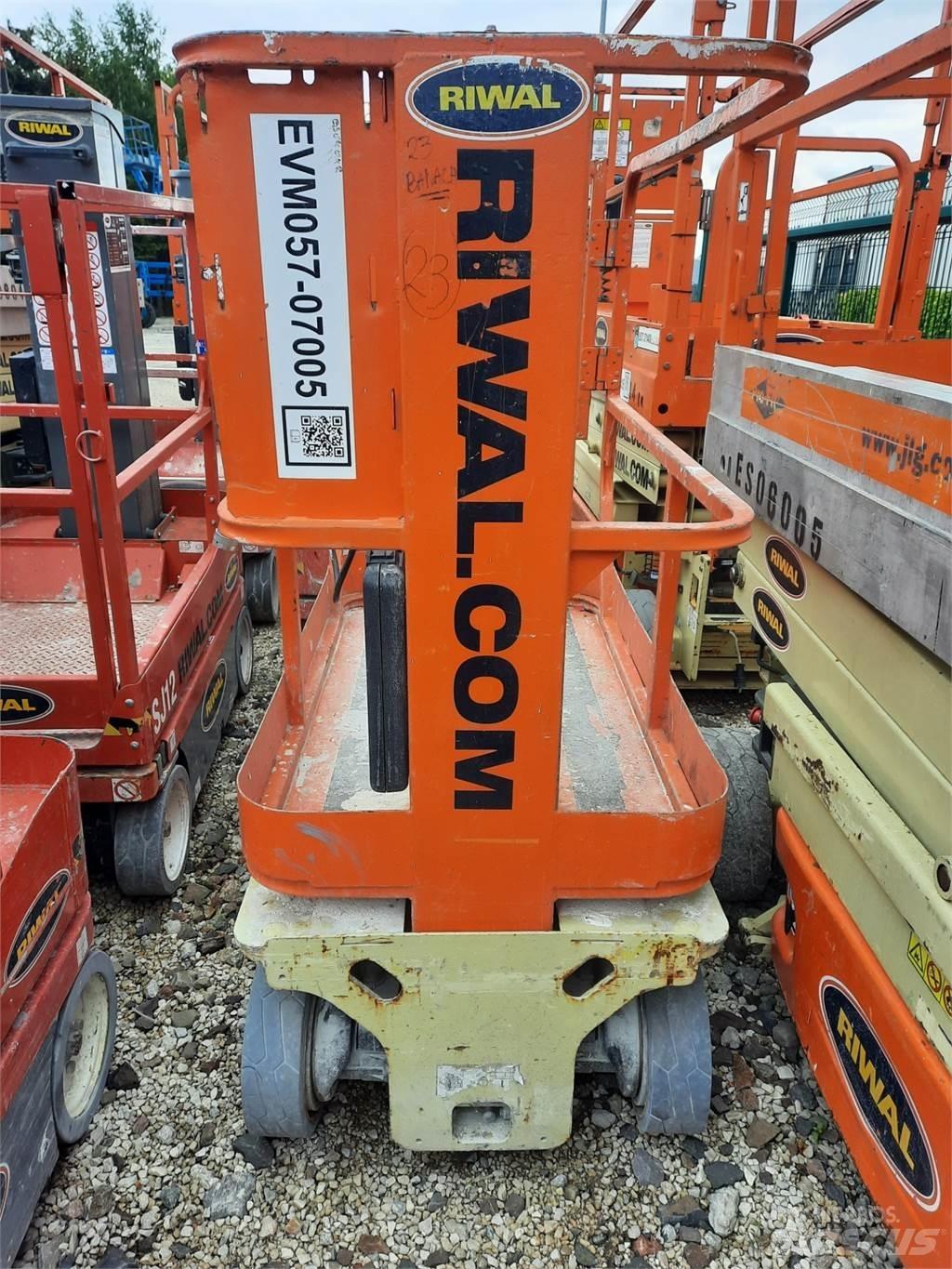 JLG 1230ES Kiti keltuvai ir platformos