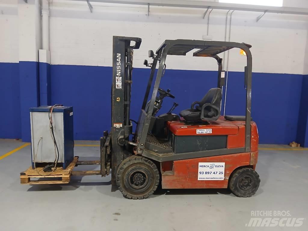 Nissan Q02 L 20 CU Elektriniai šakiniai krautuvai
