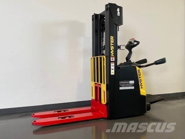 Hyster S1.6SIL Rankiniai vėžimėliai