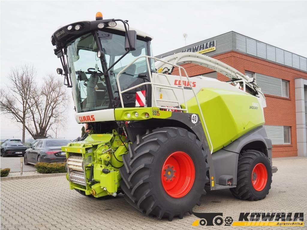 CLAAS Jaguar 860 4WD Pašarų ruošimo technika