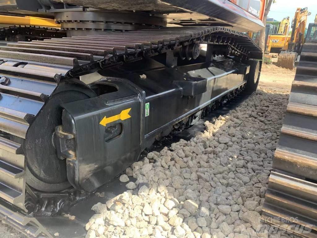 Doosan DX 225 Vikšriniai ekskavatoriai