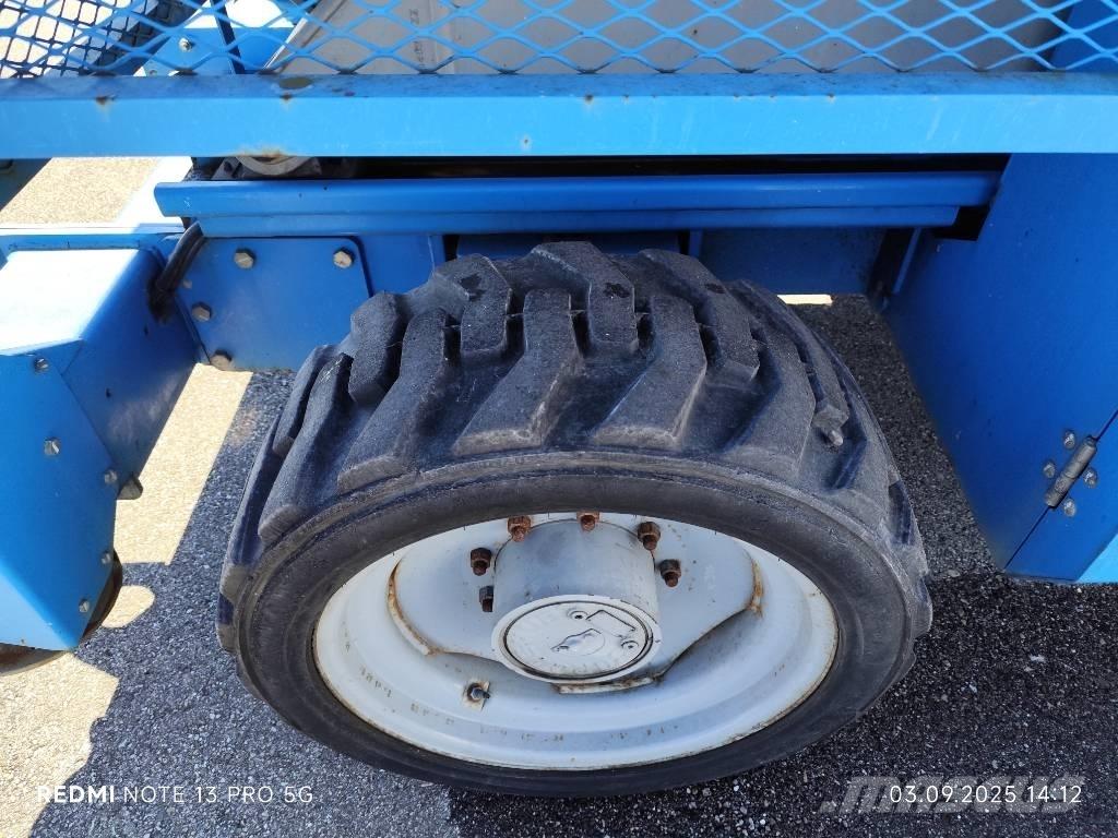 Genie GS 3390 RT Žirkliniai keltuvai